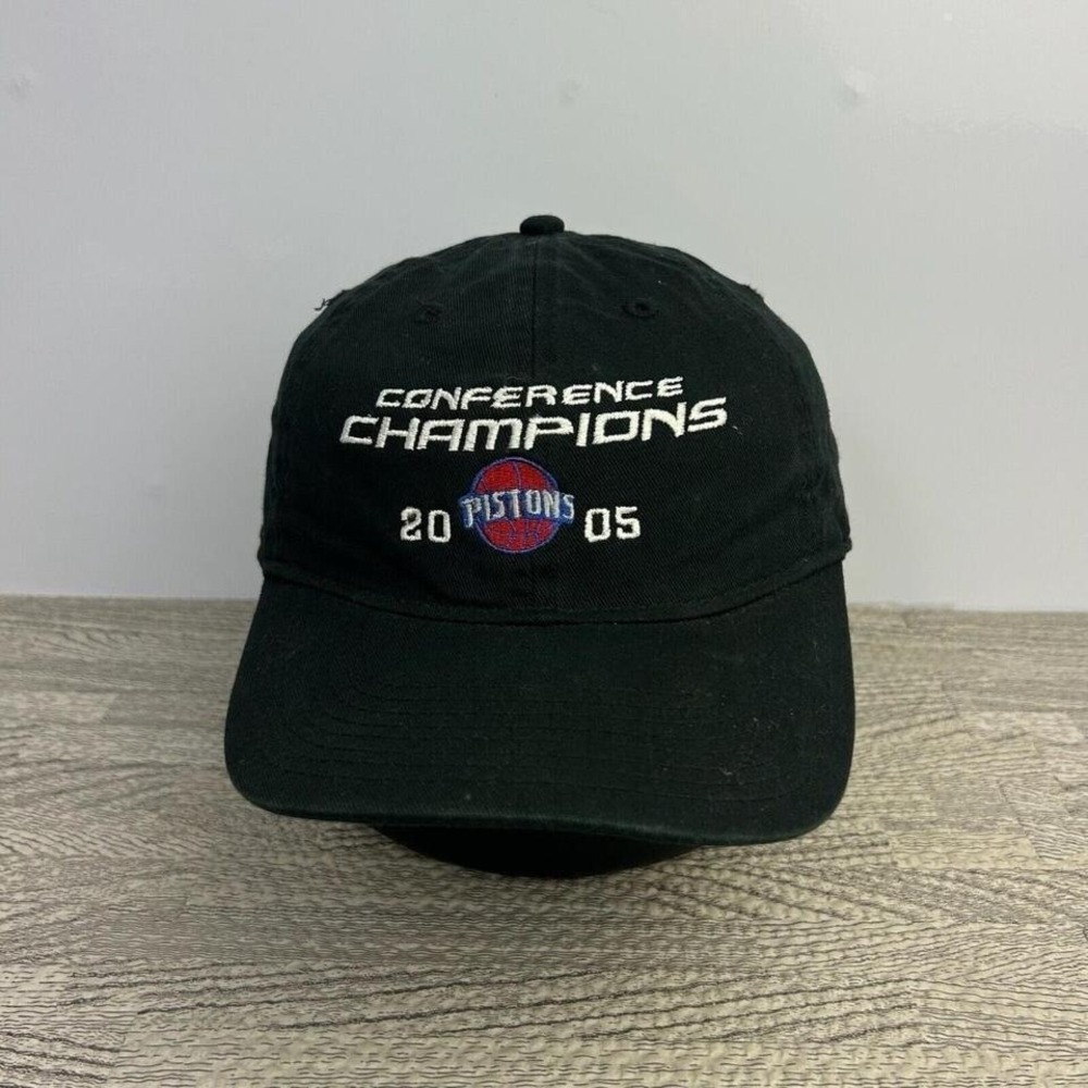 Vintage Detroit Pistons Hat Cap Strap Back Black Conference Champions 2005 NBA